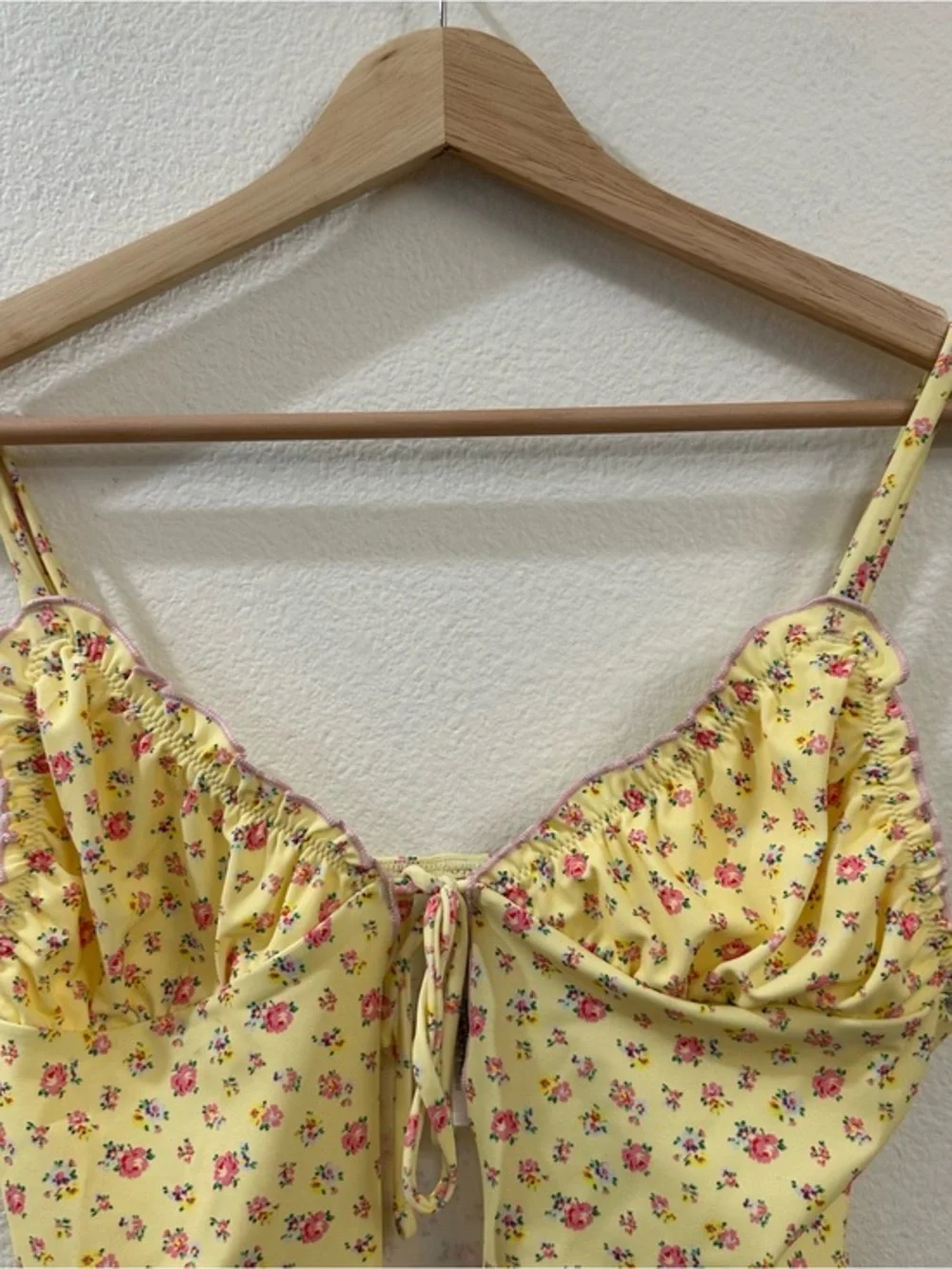 Frankies Bikinis‎ Halle Floral Tankini Bikini Swim Top Size Small Yellow